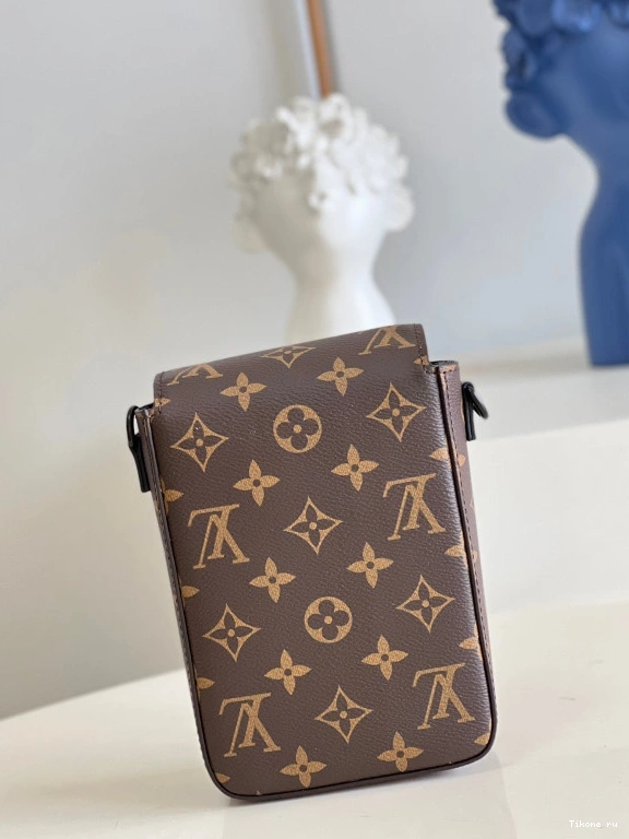 Cheap WEARABLE VUITTON VERTICAL S-LOCK LOUIS WALLET 0804